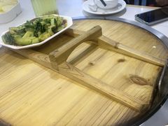 -鲁员外地锅鸡地锅鱼(古墩路店)