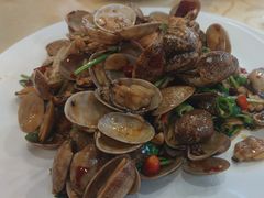 -鑫渔港海鲜本地菜·山海关浑锅(东戴河店)