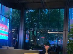 -星河吉酒店-BOND大堂吧·咖啡·简餐