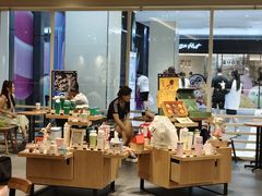 -星巴克臻选(嘉兴海宁银泰城店)