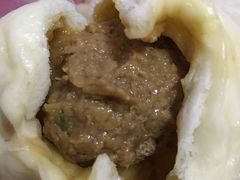 老面土猪肉包-凤起龙游老面包子(凯德晶品店)