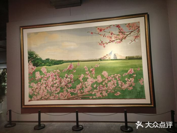 上海市龙华烈士陵园图片