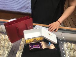 -周大福 CHOW TAI FOOK(新世界百货崇文店)