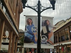 -王府井奥莱临潼小镇(临潼店)