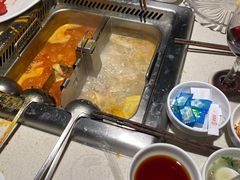 -海底捞火锅鲜切牛肉主题店(长寿路店)