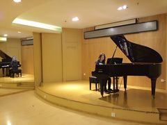 -柏斯音乐艺术中心·钢琴·吉他(上音店)