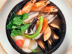 -Cha Cha's Beach Cafe