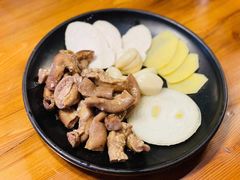 -草家酱蟹炭火烤肉店(珲春南路一店)