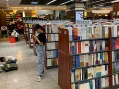店内环境-郑州市新华书店读者俱乐部 零点书吧(西太康路店)