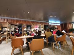 大堂-星巴克臻选(国贸商城首店)