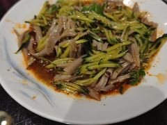 -东口码头·烧鸽子·鱼头泡饼·地方菜(金鹰悦城店)
