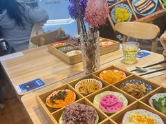 -轻蔬不用等·素食(江苏路店)