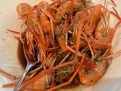 油爆阳澄湖河虾-阳澄湖费尔蒙酒店颐丰阁中餐厅(马鞍山西路店)