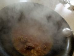 -三江鱼东北特色铁锅炖(骆驼店)