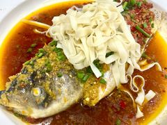 老坛剁椒鱼头-湖南人家湘菜馆(镇江路店)