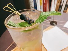 淘气泡泡-物质生活书·酒吧