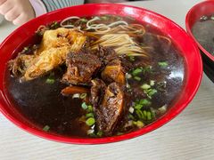 -小龙大肉面馆