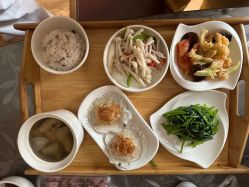 -卓玥国际月子会所(罗山路店)