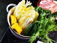 -九鼎轩脆毛肚火锅(南京东路店)