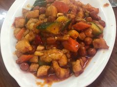宫保鸡丁-胡子饮食店