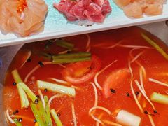 -王奋斗贵州酸汤牛肉火锅