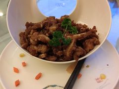 -东豪园林海鲜酒家(南港路辅路店)
