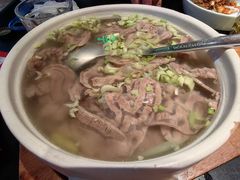 虎跑泉水牛肉-老头儿油爆虾·1987杭州烟火味(湖滨银泰in77D区店)