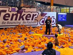 -Tenker Club弹刻极限主题公园 · 蹦床 · 团建 · 生日派对(大关店)