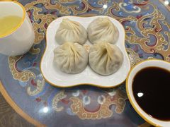 -笑来喜馄饨小笼工坊(通扬路店)