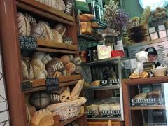面包甜点陈列柜-Juicy Bakery(大学路店)