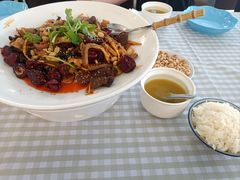 -拿渡·水煮鱼麻辣香锅(王府井奥莱·香江小镇店)