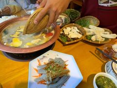-民食香·腊排骨野生菌美食(木府店)