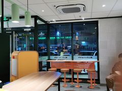 大堂-麦当劳(玉桥中路店)