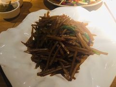 大漠风味土豆丝-渝半城经典川粤菜(重庆天地店)