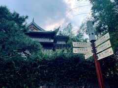 -龙华寺