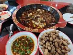 -烧哥美蛙肥肠鱼火锅·十五年社区店