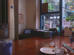-Be Lived Cafe比例咖啡(摩天轮店)