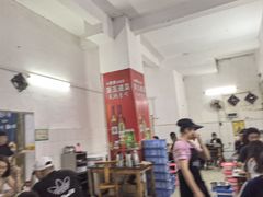 -周良天山牛杂城(天山路总店)