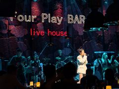 -FOUR PLAY BAR