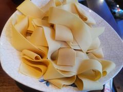 -亿诣蝎府炸酱面羊蝎子火锅(酷车小镇店)