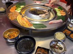 -哈哈碳都·牛肋条无限自助烤肉(台江万达店)