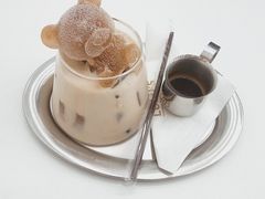 -露露家咖啡店