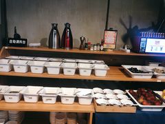 调料台-日进一片海.生腌海鲜火锅.宵夜烧烤(三里屯总店)