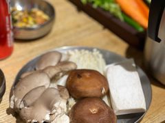菌菇拼盘-姜虎东白丁烤肉(虹桥天地店)