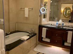 -广州富力丽思卡尔顿酒店