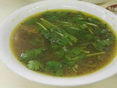 咖哩牛肉湯-舒蔡记生煎菜饭(云南中路店)