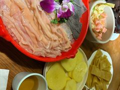 -城墙拐拐火锅(三峡广场黑金冠店)