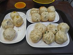 蟹粉双拼生煎-大壶春生煎(世纪汇广场店)