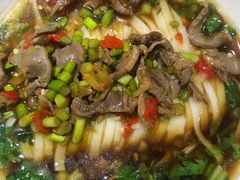 酸辣鸡杂粉-肆姐面粉馆(坡子街店)