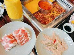 鲜榨芒果汁-大隐·成都火锅Bistro(合生麒麟新天地店)